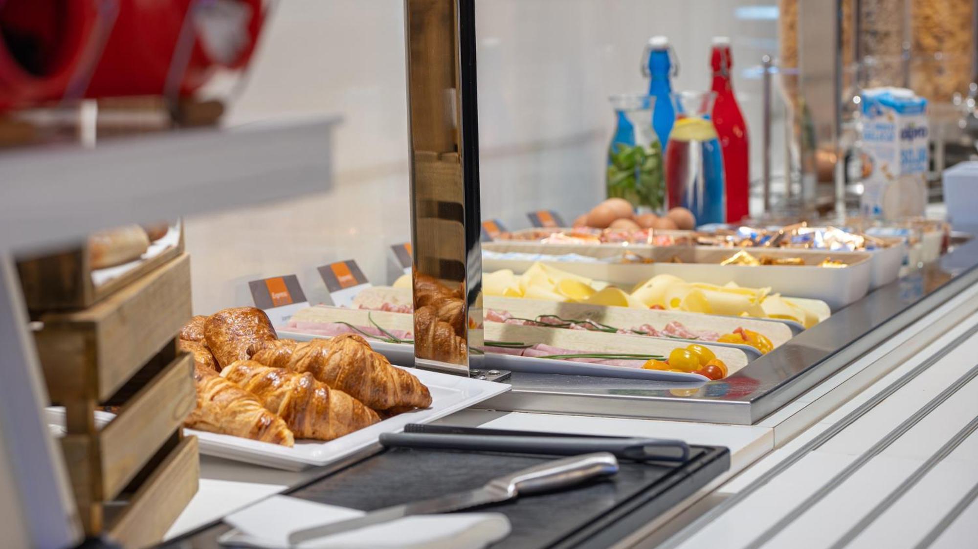 Holiday Inn Express Dijon By Ihg Saint-Apollinaire Kültér fotó
